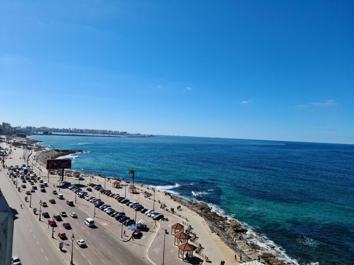 Апартаменты Midpoint Sea View - Families Only Александрия Экстерьер фото