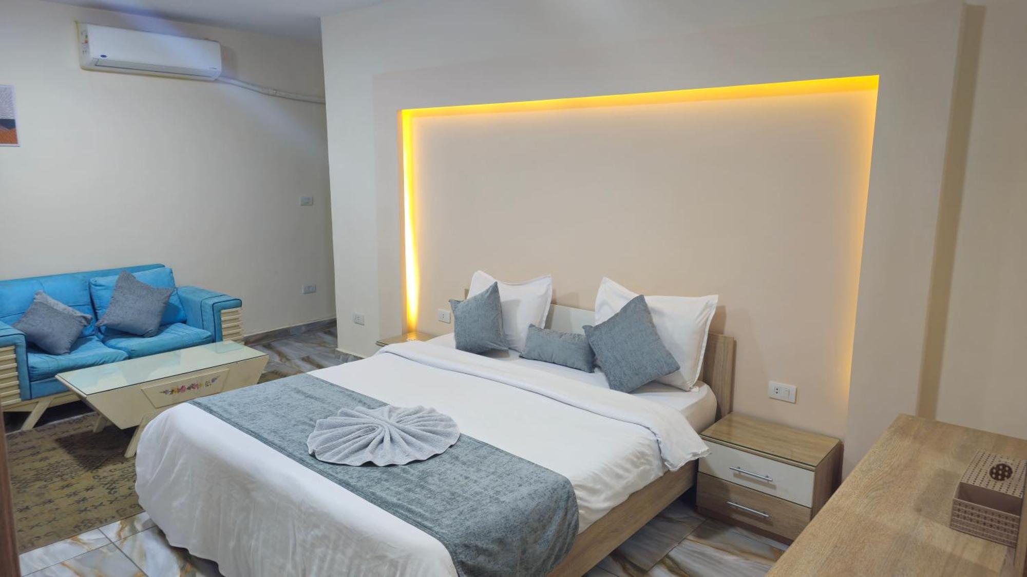 Апартаменты Midpoint Sea View - Families Only Александрия Экстерьер фото